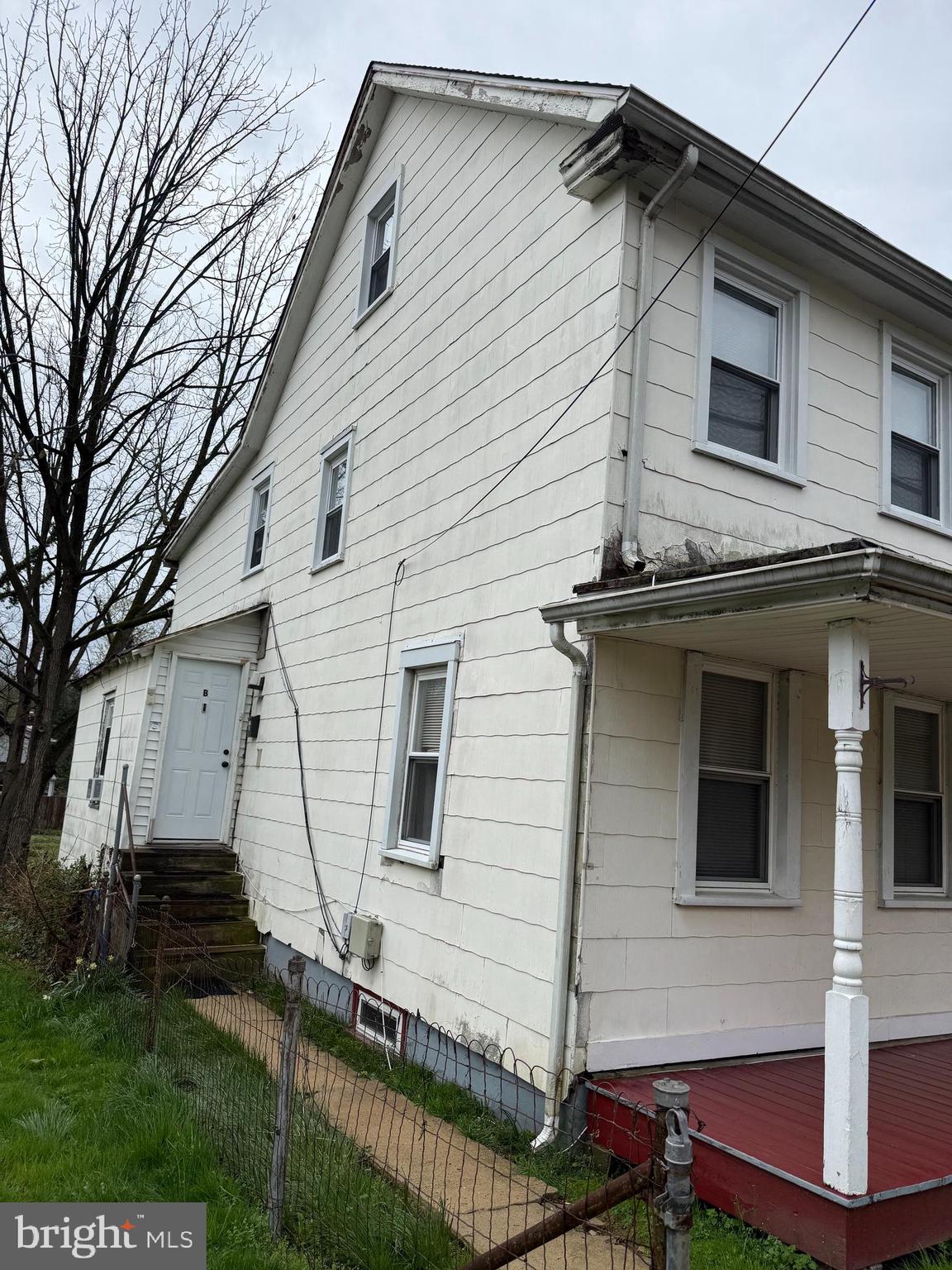 344 Ridgway Street Mount Holly, NJ 08060 - Photo 2 of 2 unit 2 entrance/side