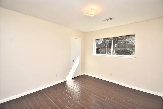 $1,999 | 126 Rollingwood Street, Baytown, TX 77520