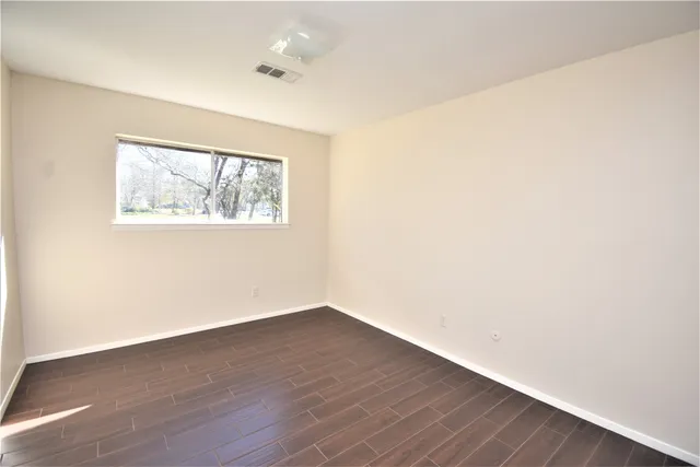 $1,999 | 126 Rollingwood Street, Baytown, TX 77520