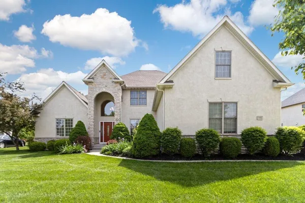 $789,900 | 13882 Fantasy Way, Pickerington, OH 43147