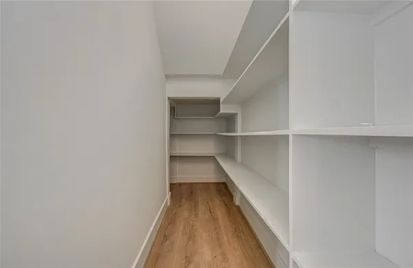 $2,000 | 4605 Edison Street, Unit A, Houston, TX 77009