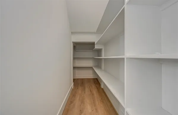 $2,000 | 4605 Edison Street, Unit A, Houston, TX 77009