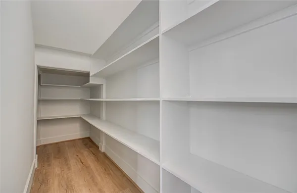 $2,000 | 4605 Edison Street, Unit A, Houston, TX 77009