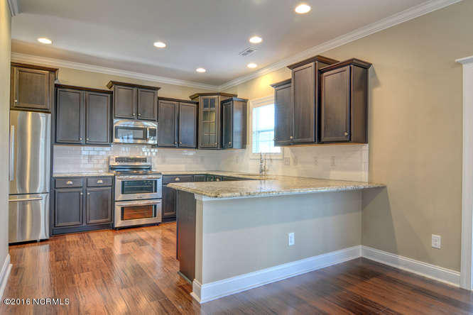 6128 Tarin Road Wilmington, NC 28409 - Photo 8 of 31 6128 Tarin Rd Wilmington NC-small-009-4-