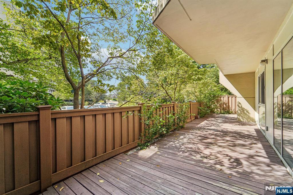 1077 River Road, Unit TH9 Edgewater, NJ 07020 - Photo 16 of 20