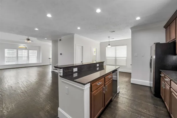 $3,100 | 1335 Studer Street, Houston, TX 77007