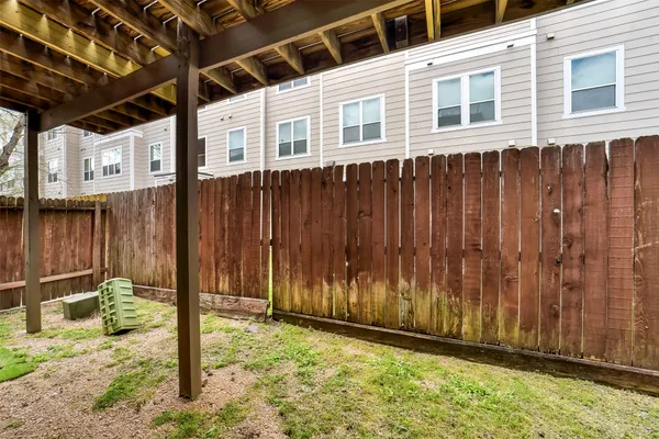 $3,100 | 1335 Studer Street, Houston, TX 77007