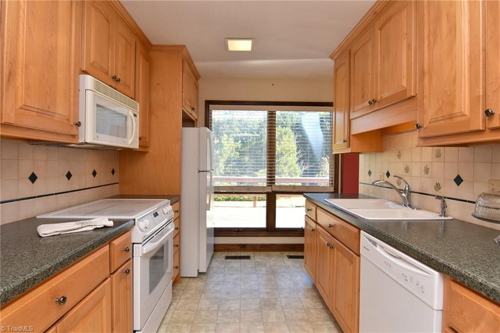 5959 Holder Road Clemmons, NC 27012 - Photo 19 of 40 Gallery Image 19