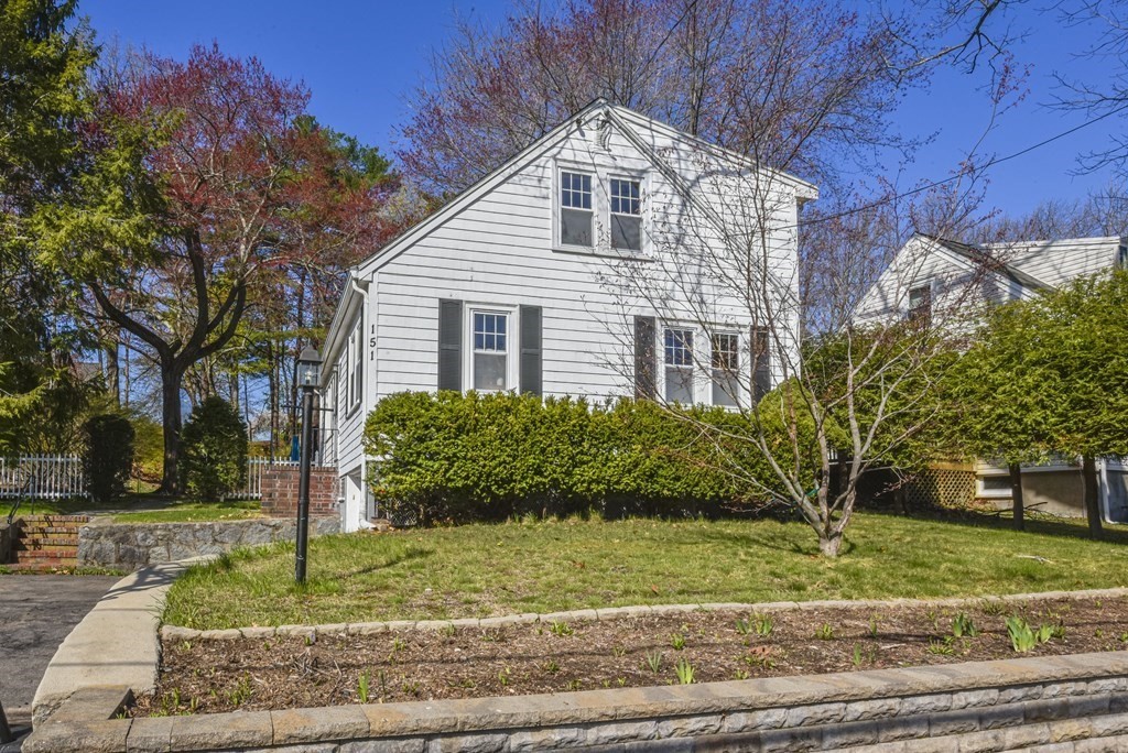 151 Fairbanks Road Dedham, MA 02026 - Photo 22 of 29 Gallery Image 22