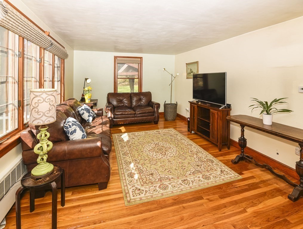 151 Fairbanks Road Dedham, MA 02026 - Photo 5 of 29 Gallery Image 5