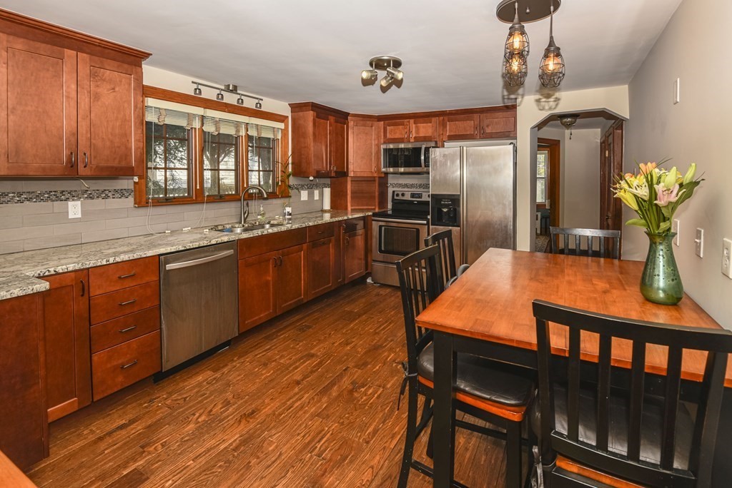 151 Fairbanks Road Dedham, MA 02026 - Photo 7 of 29 Gallery Image 7