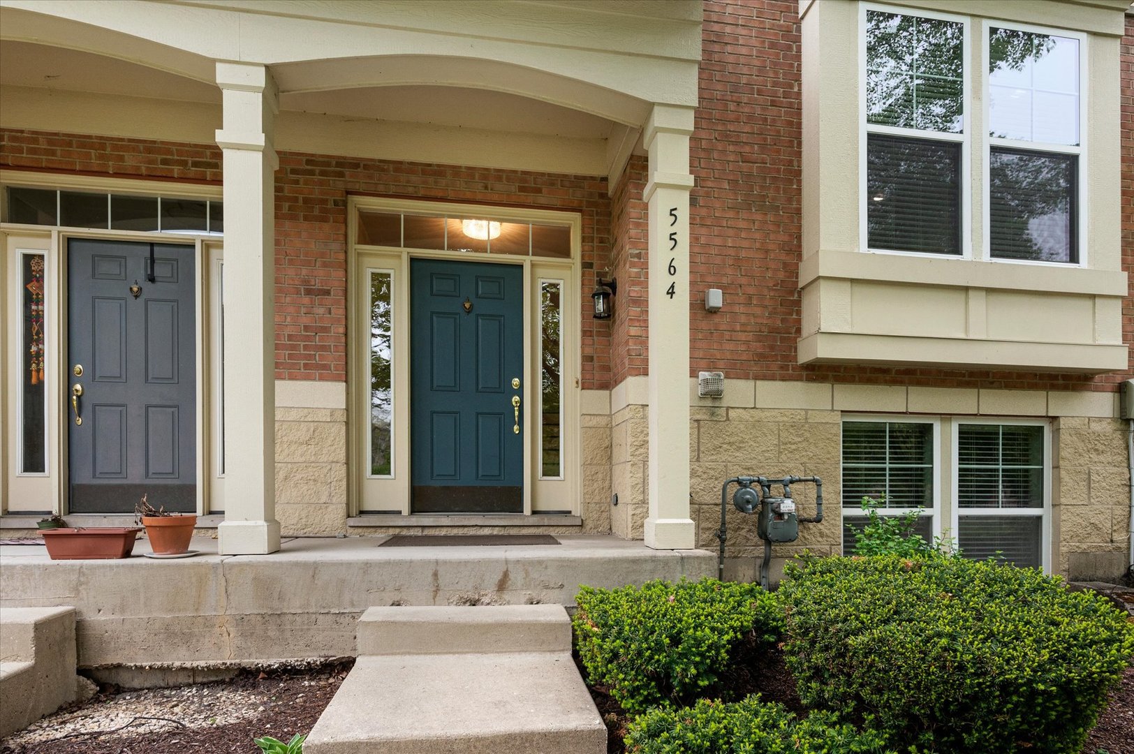 5564 Cloverdale Road Hanover Park, IL 60133 - Photo 1 of 42