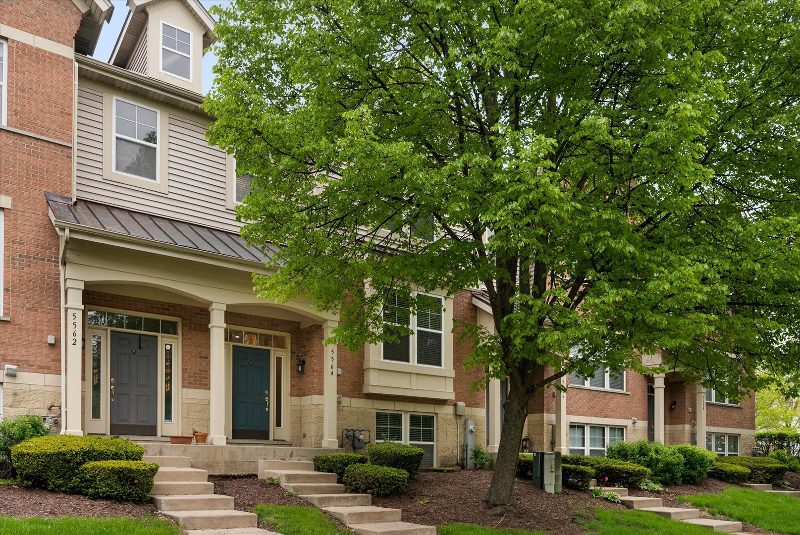 5564 Cloverdale Road Hanover Park, IL 60133 - Photo 4 of 42