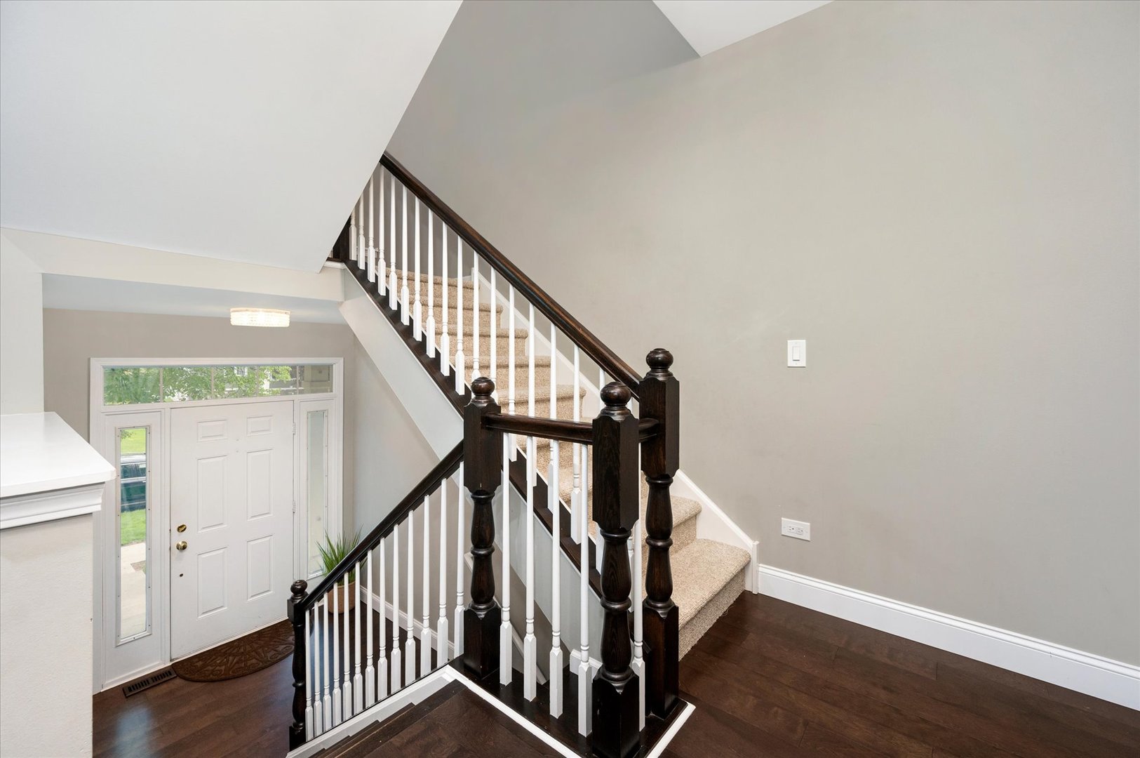 5564 Cloverdale Road Hanover Park, IL 60133 - Photo 9 of 42