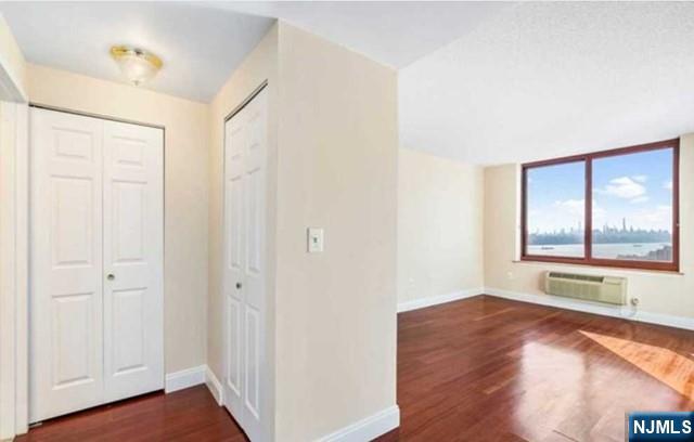 100 Old Palisade Road, Unit 2010 Fort Lee, NJ 07024 - Photo 6 of 10