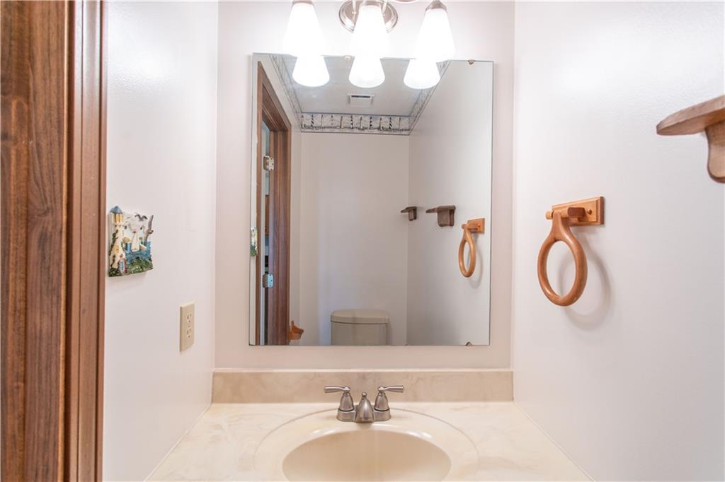 128 Moffett Run Road Aliquippa, PA 15001 - Photo 18 of 48