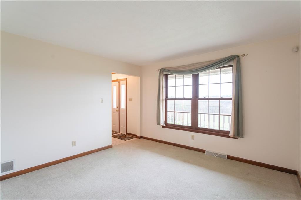 128 Moffett Run Road Aliquippa, PA 15001 - Photo 3 of 48