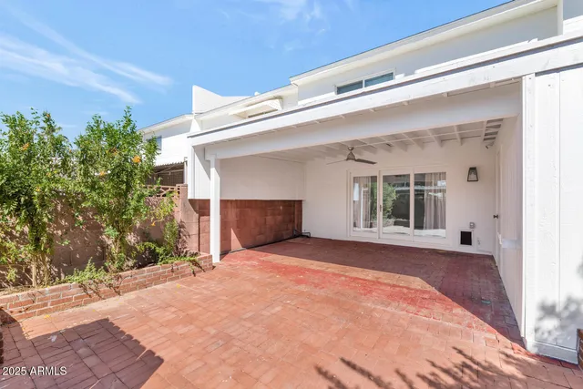 a view of an entrance of house