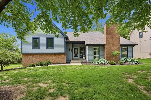 $450,000 | 5722 Noland Road, Shawnee, KS 66216