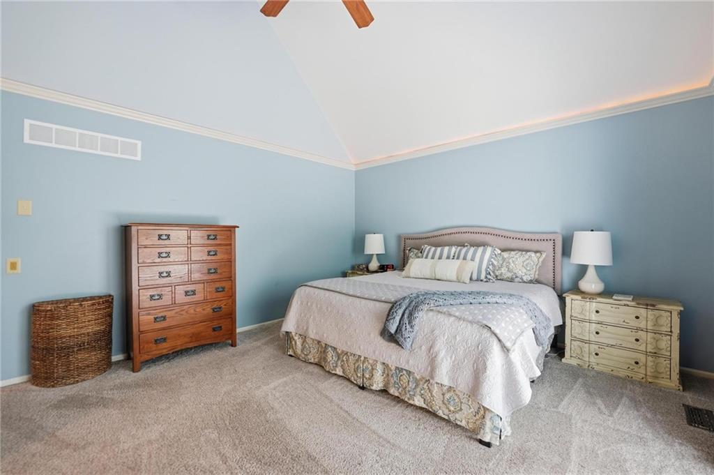 5722 Noland Road Shawnee, KS 66216 - Photo 20 of 49
