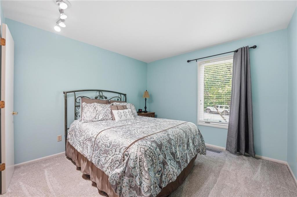 5722 Noland Road Shawnee, KS 66216 - Photo 27 of 49