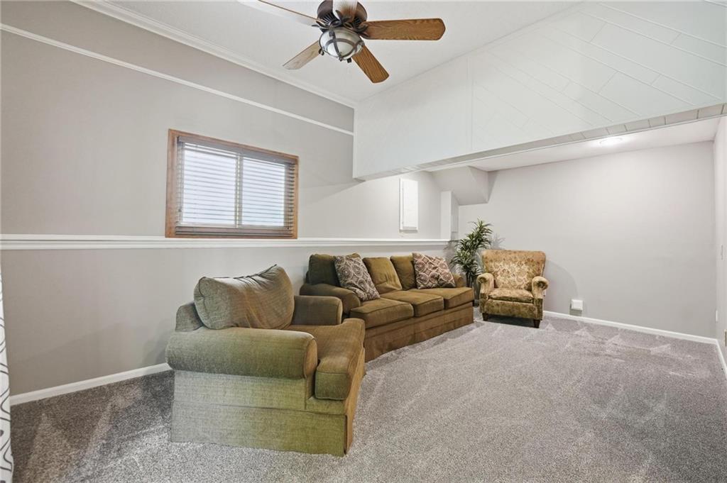 5722 Noland Road Shawnee, KS 66216 - Photo 32 of 49