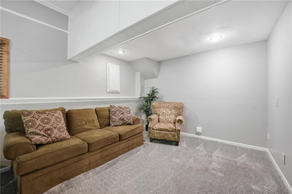 5722 Noland Road Shawnee, KS 66216 - Photo 34 of 49