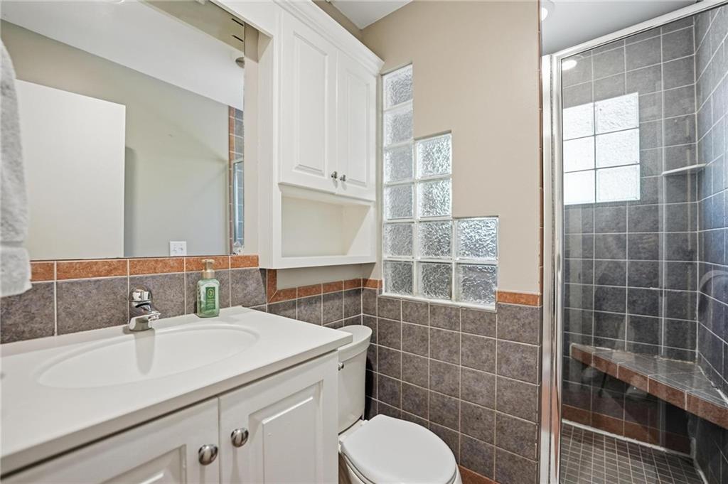 5722 Noland Road Shawnee, KS 66216 - Photo 37 of 49