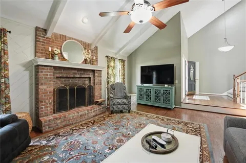 $450,000 | 5722 Noland Road, Shawnee, KS 66216