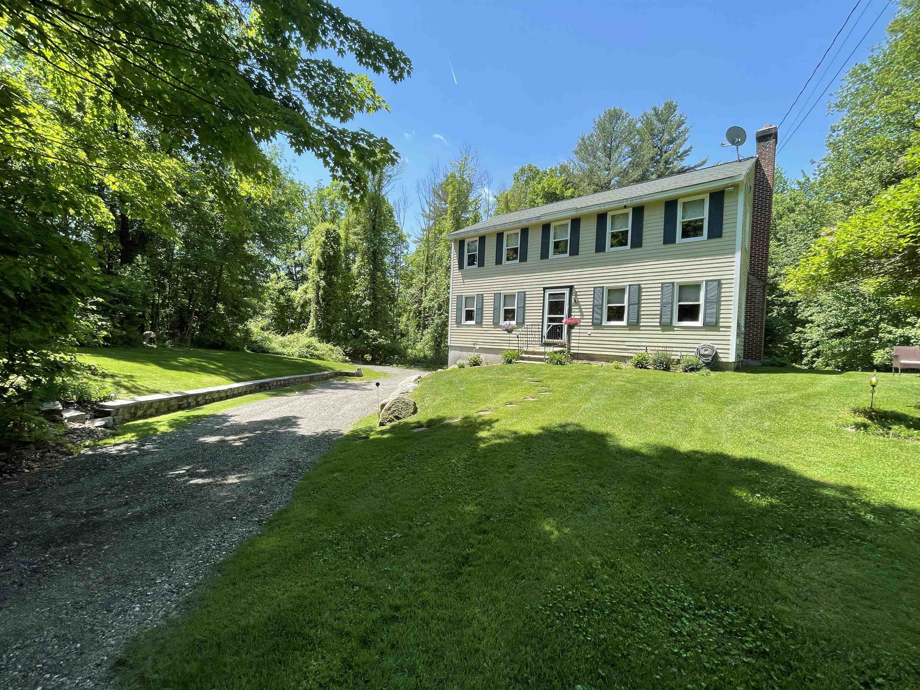 56 Old Milford Road Brookline, NH 03033 - Photo 3 of 33 Gallery Image 3