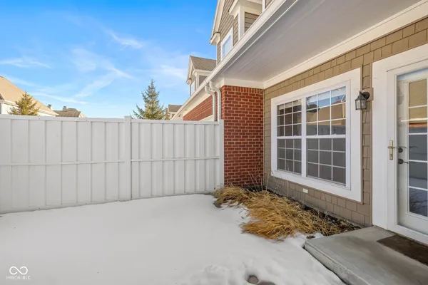 $325,000 | 1354 Pawtucket Drive, Westfield, IN 46074