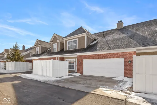 $325,000 | 1354 Pawtucket Drive, Westfield, IN 46074