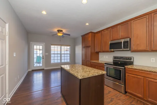 $325,000 | 1354 Pawtucket Drive, Westfield, IN 46074