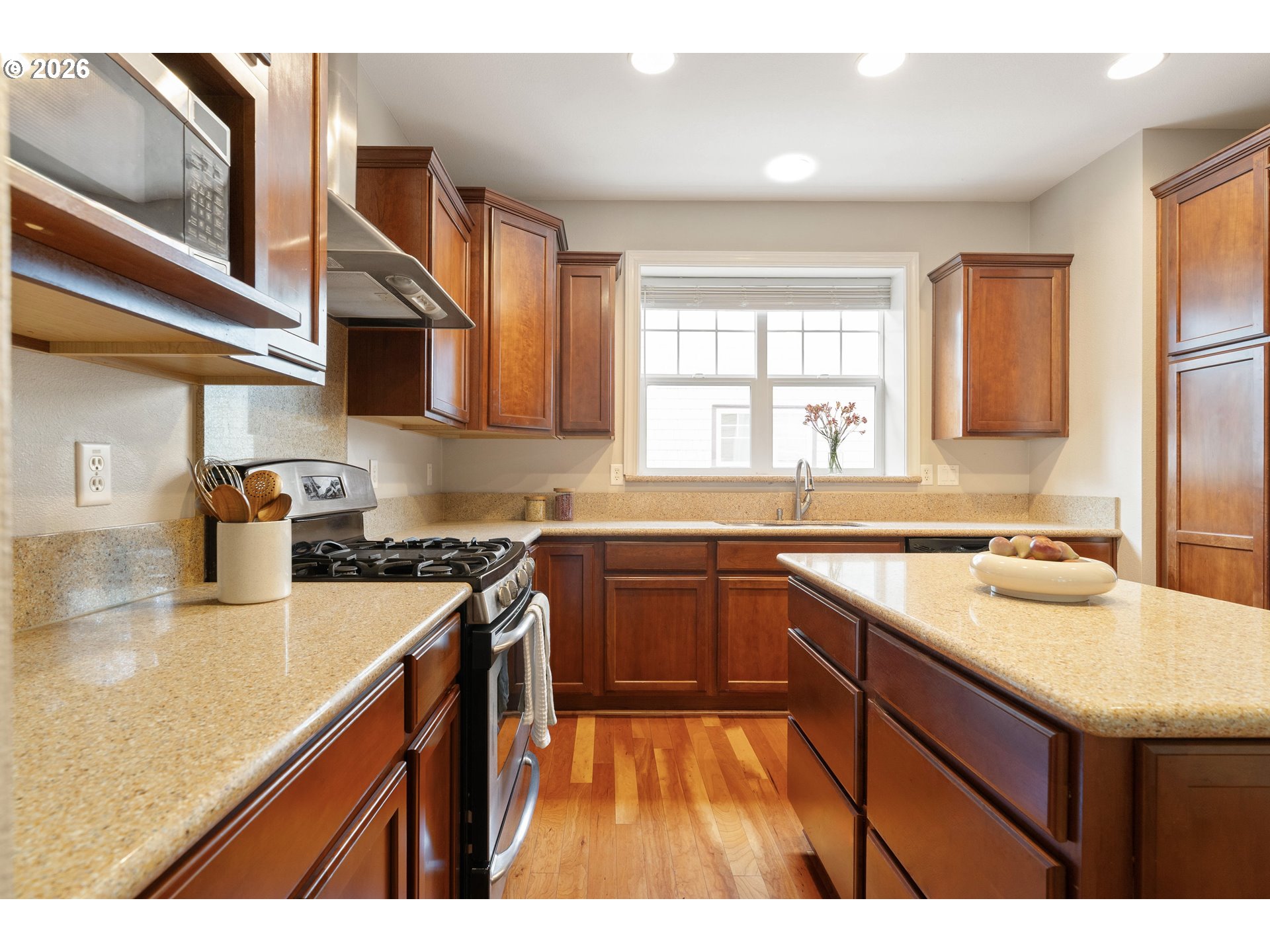 12105 Southeast High Creek Road Happy Valley, OR 97086 - Photo 11 of 43 Kitchen