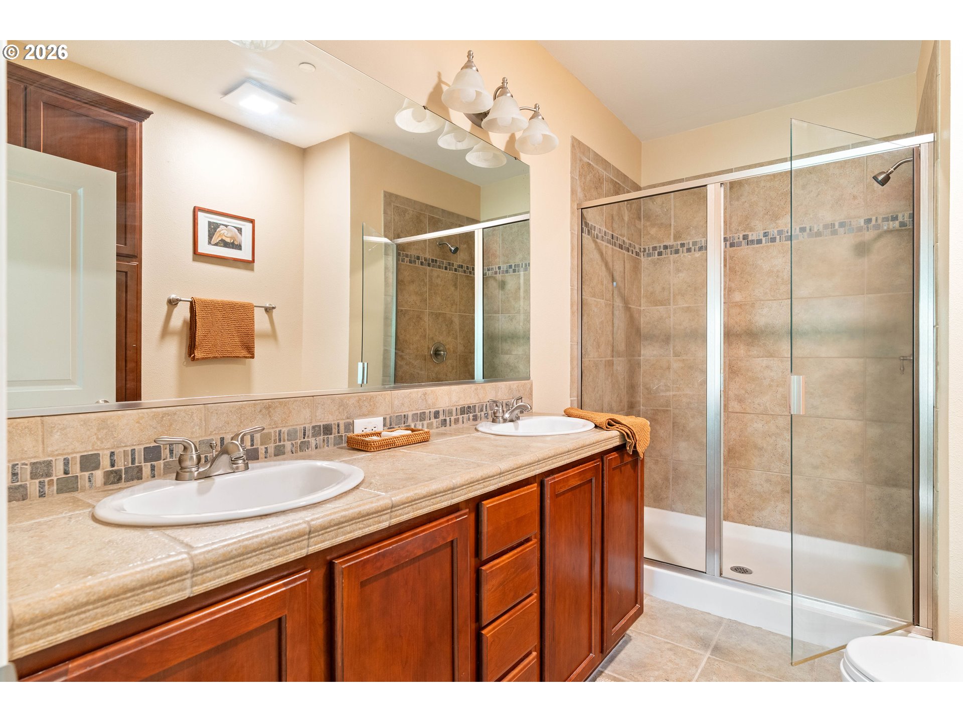 12105 Southeast High Creek Road Happy Valley, OR 97086 - Photo 19 of 43 Owner's Suite Bathroom