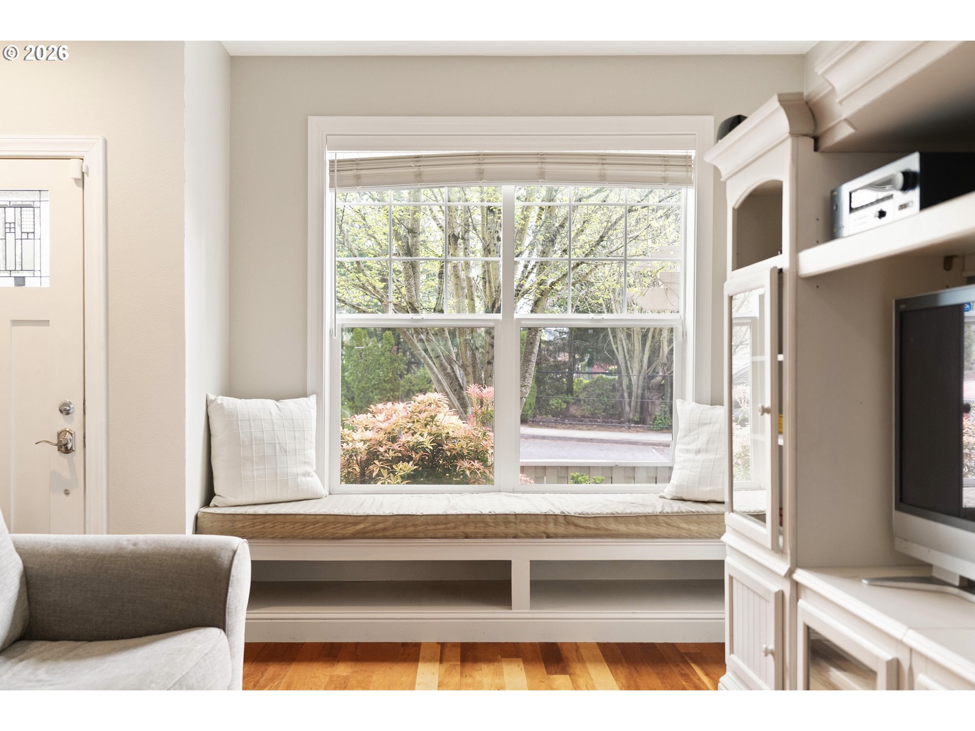 12105 Southeast High Creek Road Happy Valley, OR 97086 - Photo 4 of 43 Living Room/Entrance