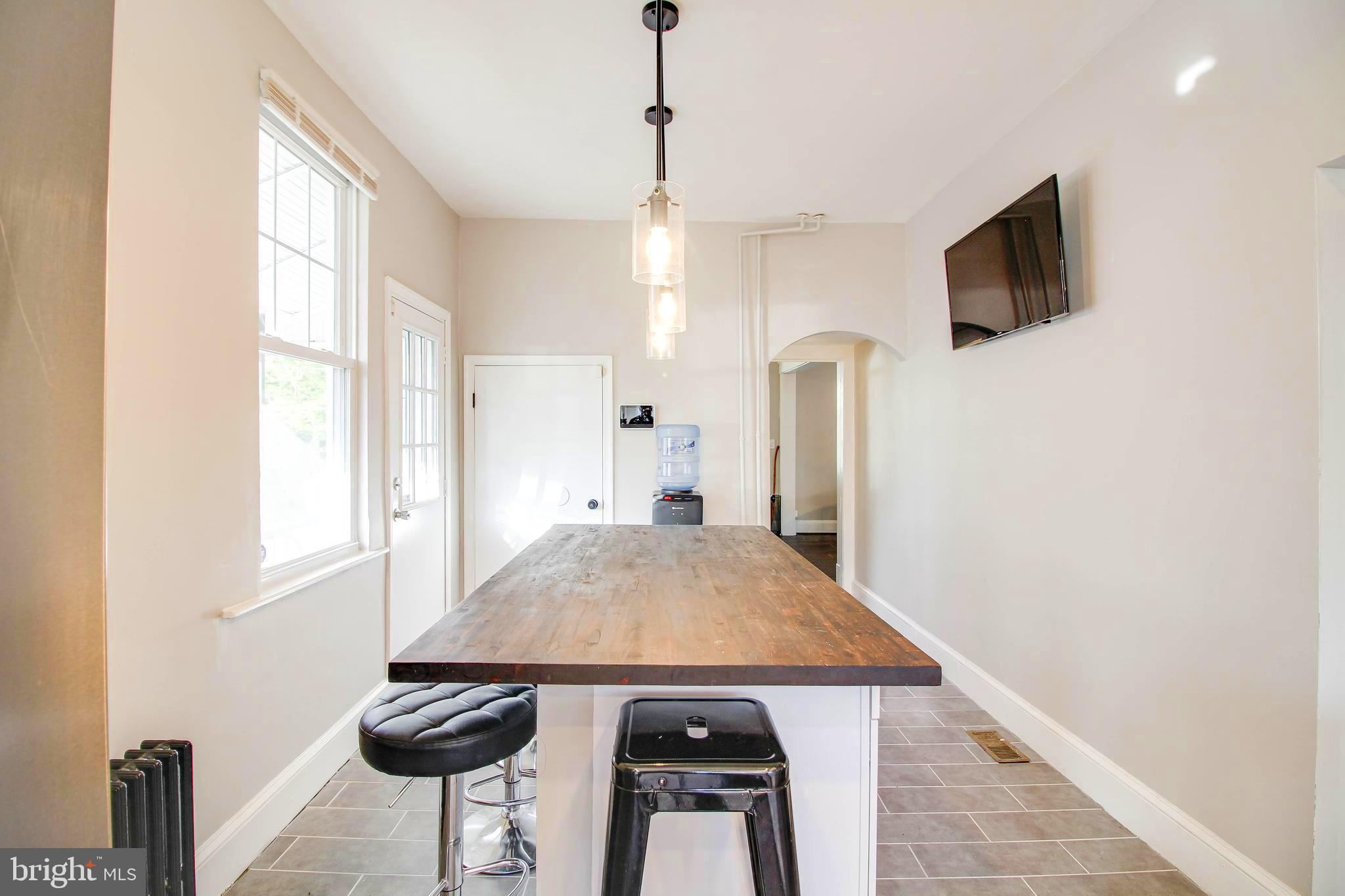 650 Orpington Road Baltimore, MD 21229 - Photo 19 of 57