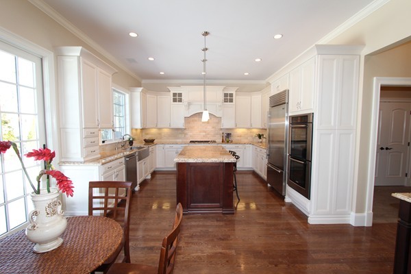 137 Cynthia Road Newton, MA 02459 - Photo 3 of 25