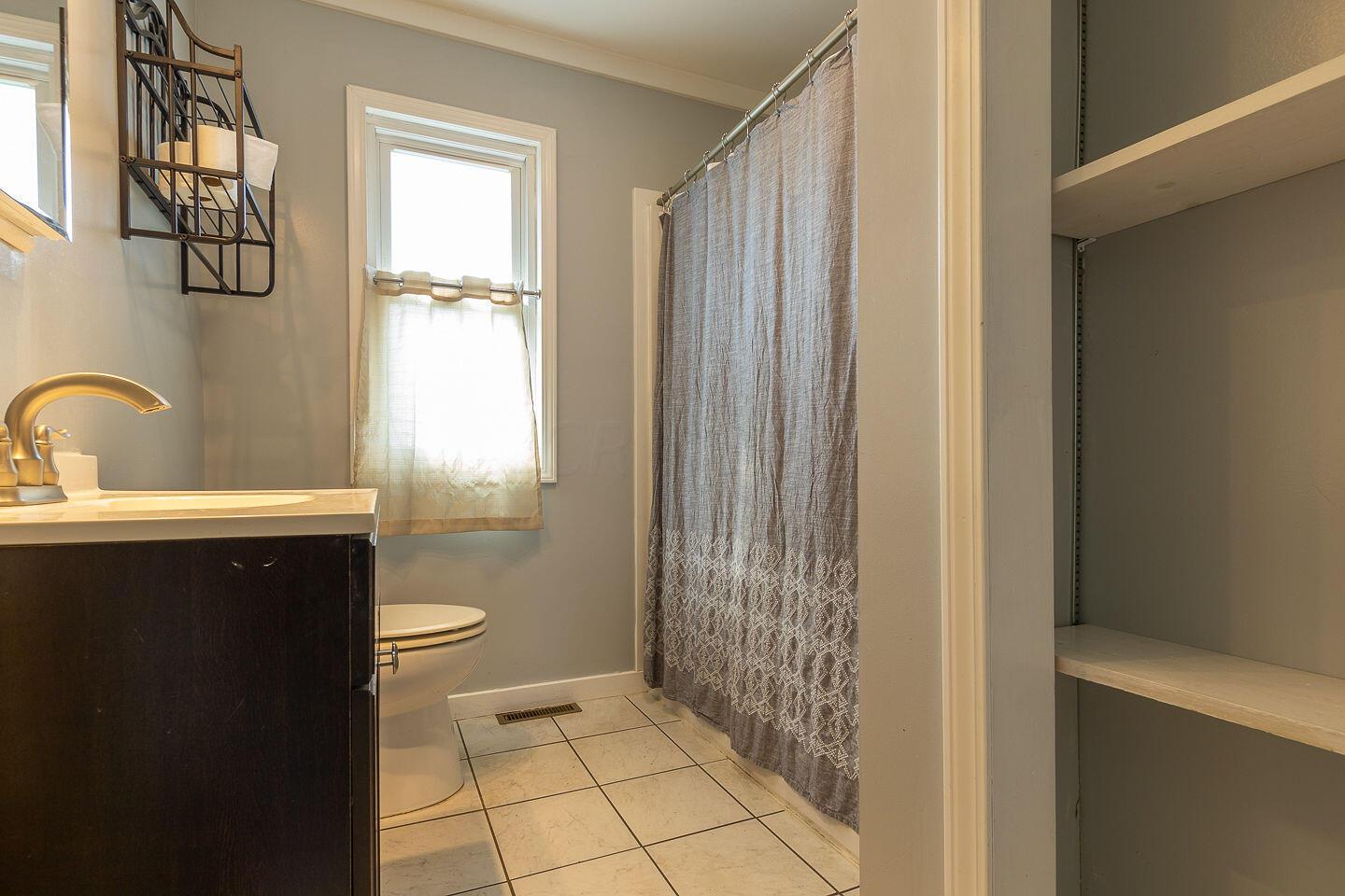 300 Boving Road Lancaster, OH 43130 - Photo 15 of 26 15