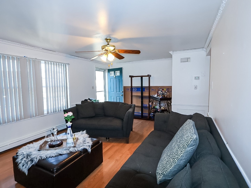 109 Pendleton Avenue Springfield, MA 01109 - Photo 7 of 16