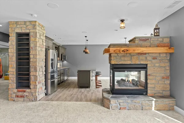 $1,140,000 | 1610 Briarwood Lane, Mahomet, IL 61853