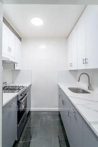 $599,000 | 201 East 36th Street, Unit 5G | Murray Hill