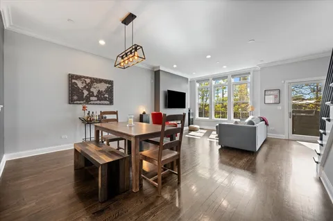 $789,000 | 3443 North Whipple Street, Chicago, IL 60618