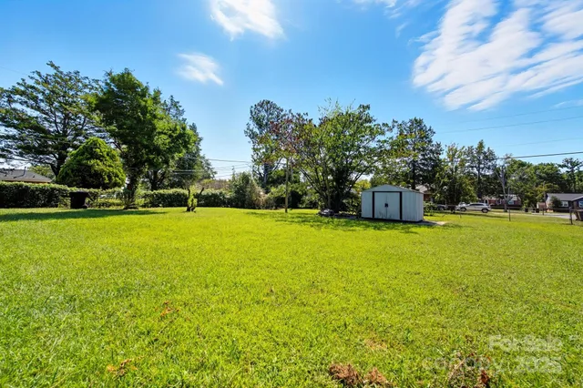 a view of a outdoor space