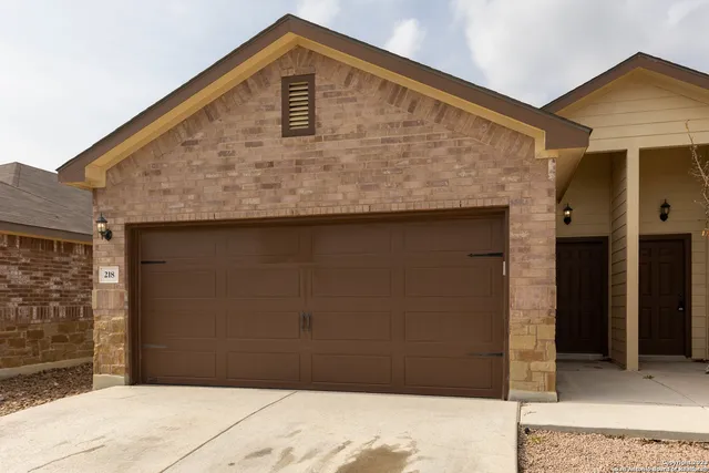 $1,550 | 218 Ragsdale Way, New Braunfels, TX 78130