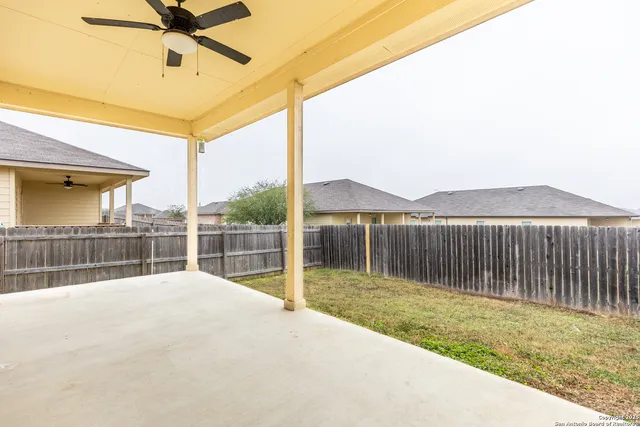 $1,550 | 218 Ragsdale Way, New Braunfels, TX 78130