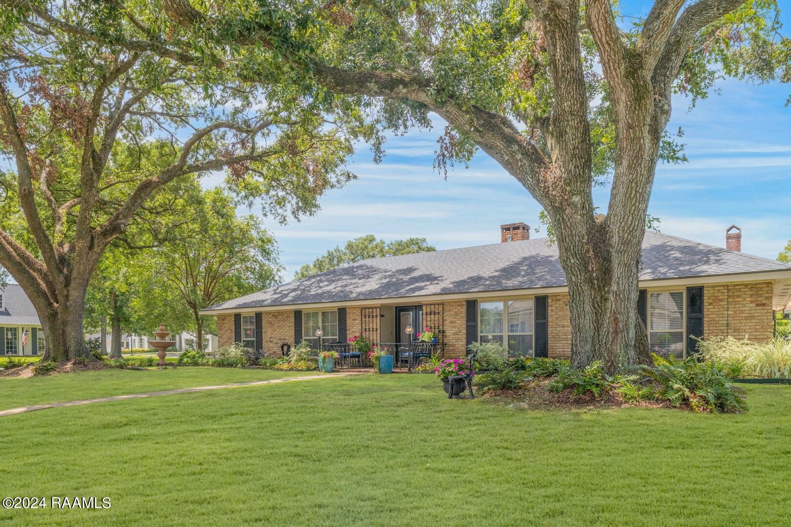 1006 Greenbriar Road Lafayette, LA 70503 - Photo 1 of 44 1006 Greenbriar-1