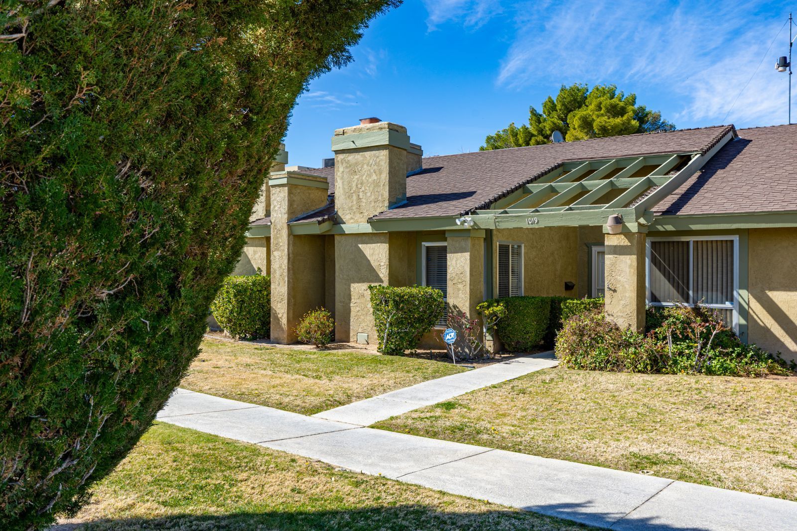 1019 North Norma Street Ridgecrest, CA 93555 - Photo 2 of 37
