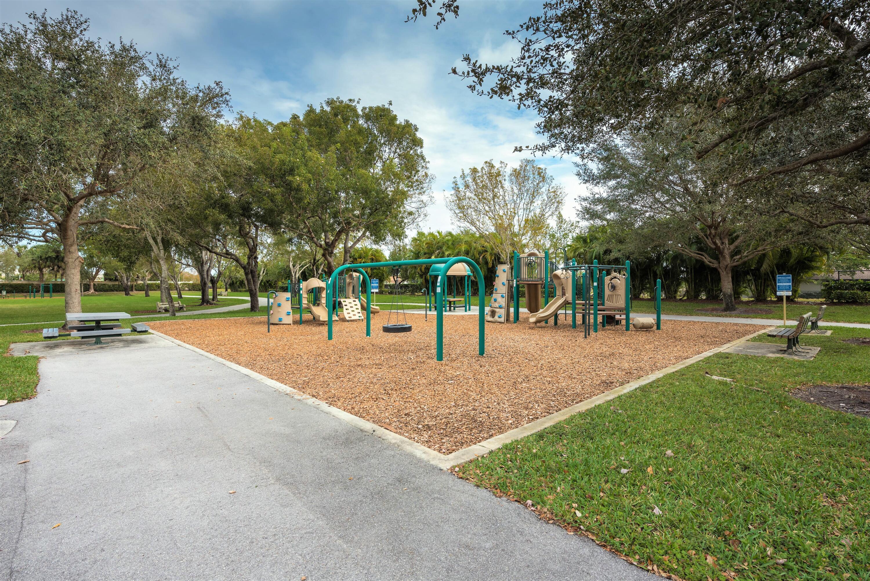 19378 Carolina Circle Boca Raton, FL 33434 - Photo 46 of 48 a view of outdoor space with garden and lots of trees