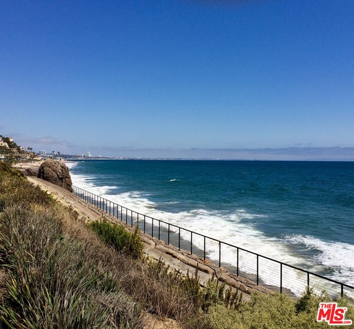 3736 Seahorn Drive Malibu, CA 90265 - Photo 11 of 12